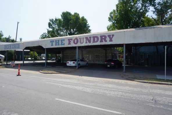 510 W. Commerce Street & 2303 Pittman Street, Dallas, TX 75208